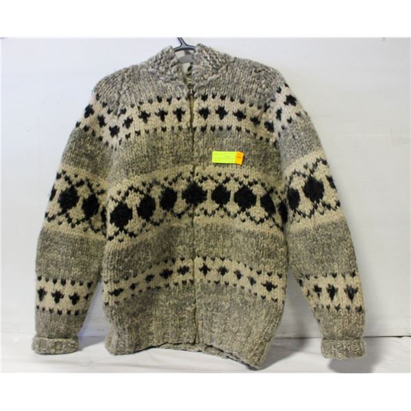 B.C. COWICHAN WOOL MENS ZIP FRONT M