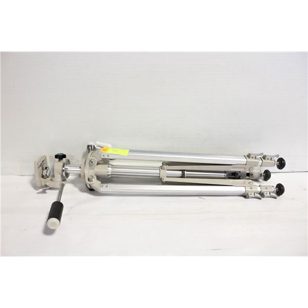 PROFFESSIONAL TRIPOD AND MONOPOD STAND EXTENDABLE