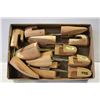 Image 1 : CEDAR MENS SHOE TREES- LARGE/X-LARGE- SET OF 3