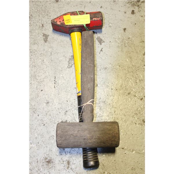 4 POUND SLEDGE HAMMER & WOOD MALLET