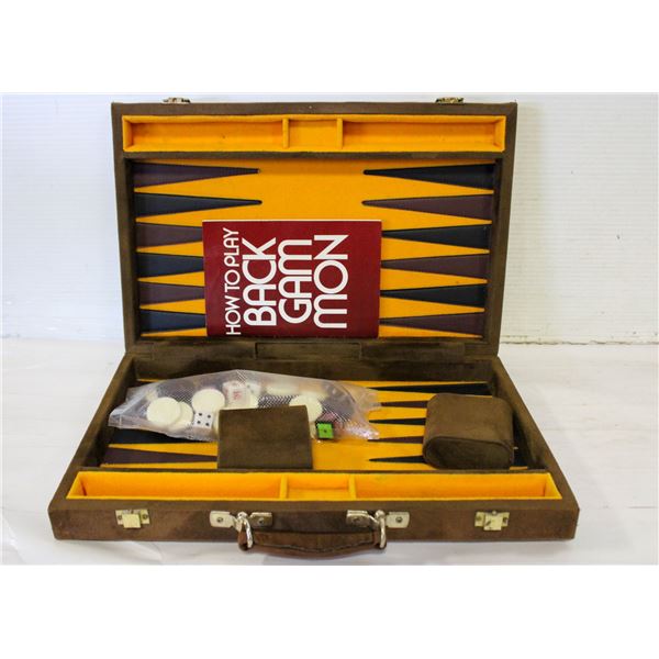 BACKGAMMON SET