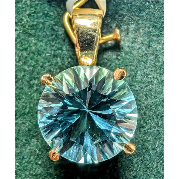 BZ2107-36E 14K 1.48G BLUE TOPAZ 3.1CT PENDANT