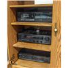 Image 2 : VINTAGE OAK ENTERTAINMENT STAND WITH AUDIO/