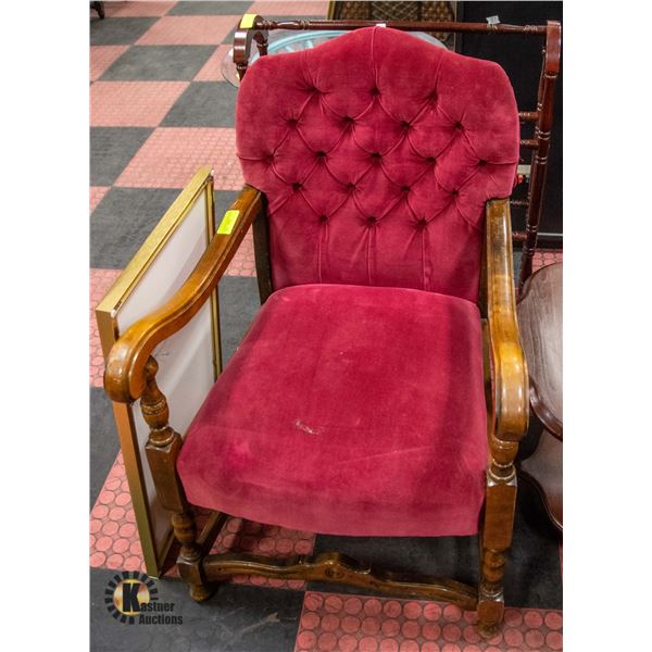 ANTIQUE RED VELVET SOLID WOOD ARM