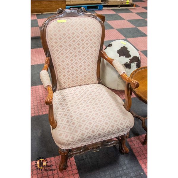 ANTIQUE SOLID WOOD ARM CHAIR