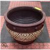 Image 1 : CERAMIC 13" DECORATIVE PLANT POT