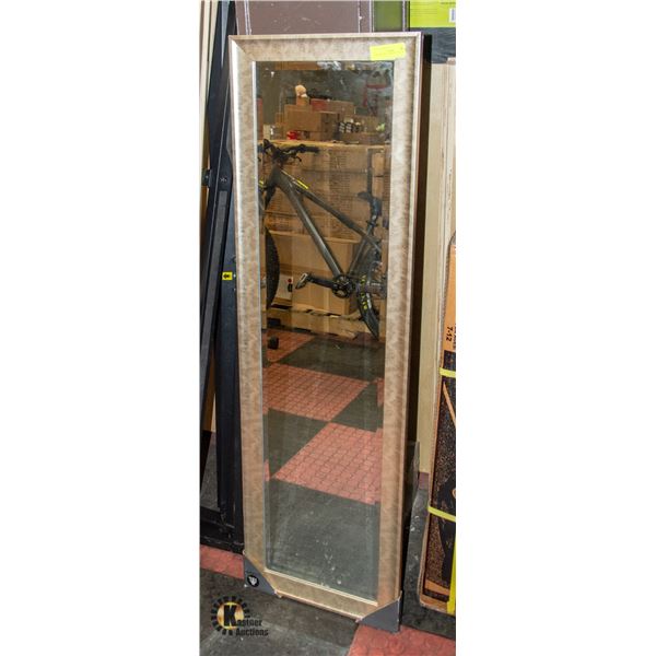 FRAMED WALL MIRROR TALL/THIN