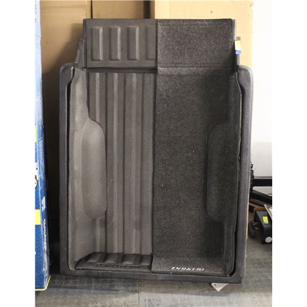 BAILIFF SEIZED BEDRUG / BEDTRED DISPLAY