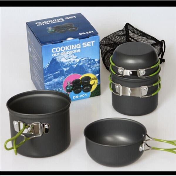 NEW COOKING SET OUT-OF-DOORS