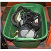 Image 1 : BIN WITH SNOWBAORDING BOOTS +