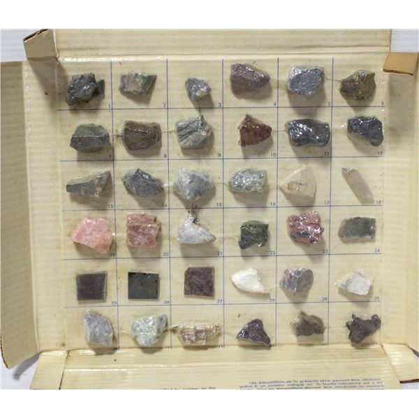 PROSPECTORS SET OF MINERALS 36 CHIPS