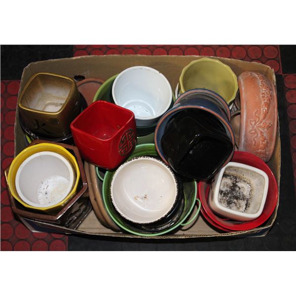 PLANT POTS- BOX LOT ASSORTED