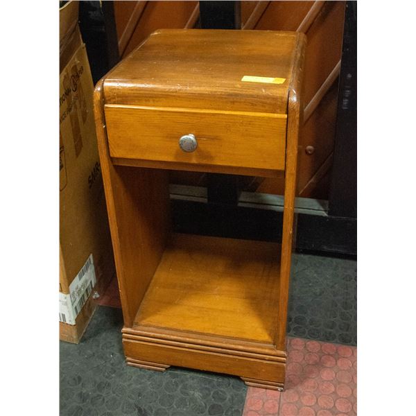 ANTIQUE SOLID WOOD BEDSIDE TABLE W/DRAWER NEW KNOB