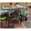 Image 1 : DELTA TABLE SAW W/ 10" BLADES