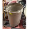 Image 1 : RUBBERMAID GARBAGE BIN ON WHEELS NO LID