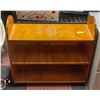 Image 1 : WOOD 3 TIER SHELVING UNIT