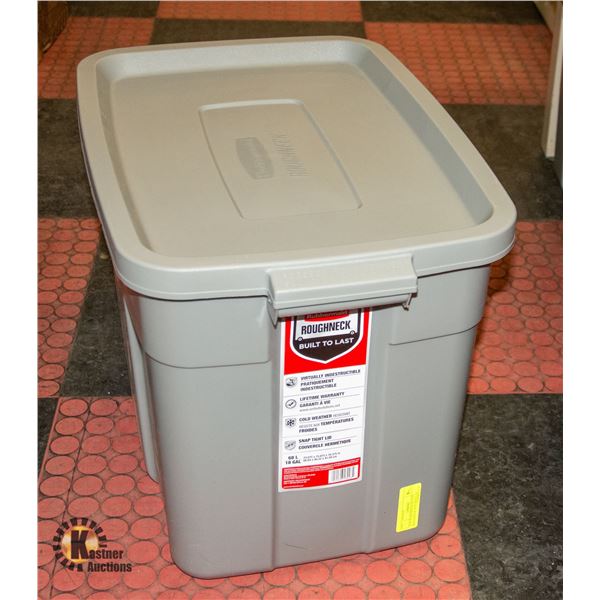 NEW RUBBERMAID 68 LITRE ROUGHNECK TOTE WITH LID
