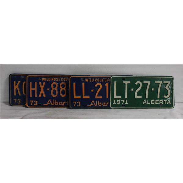 VINTAGE COLLECTOR LICENSE PLATES
