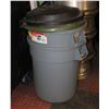 Image 1 : 2 RUBBERMAID 77L GARBAGE BINS