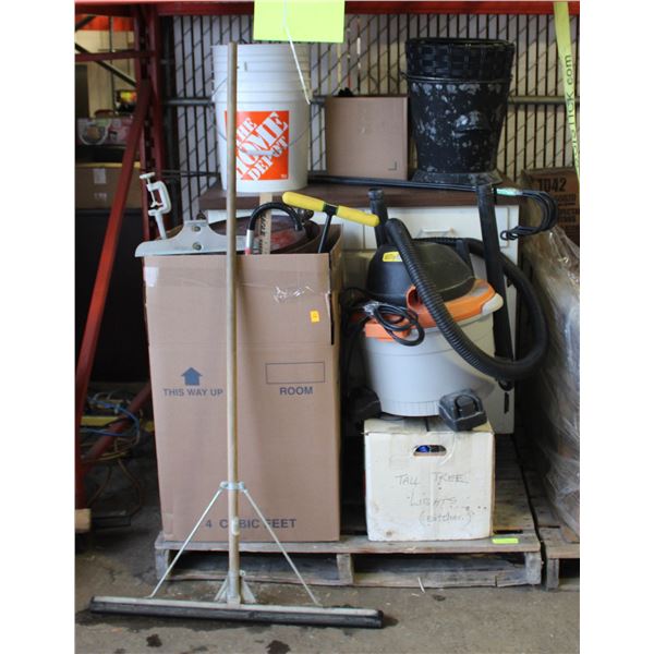 ESTATE PALLET- YARD/GARDEN