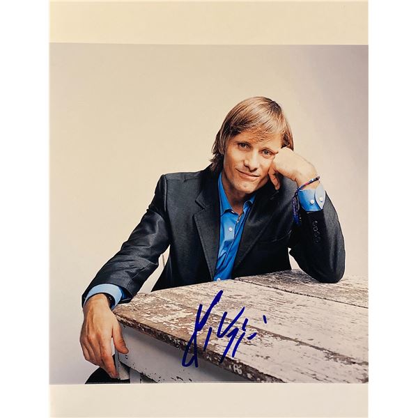 Viggo Mortensen signed photo