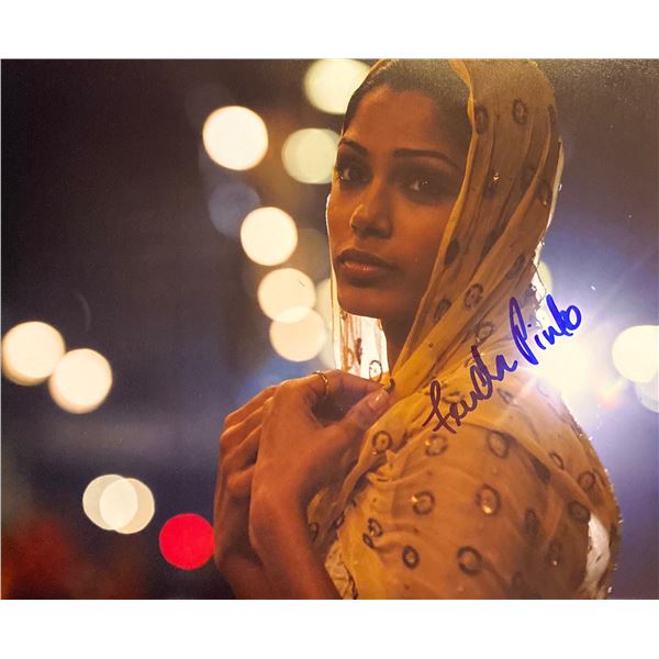 Slumdog Millionaire Freida Pinto signed movie photo