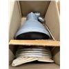 Image 3 : (2) Stonco #V4400E Enclosed Vaportight Holders