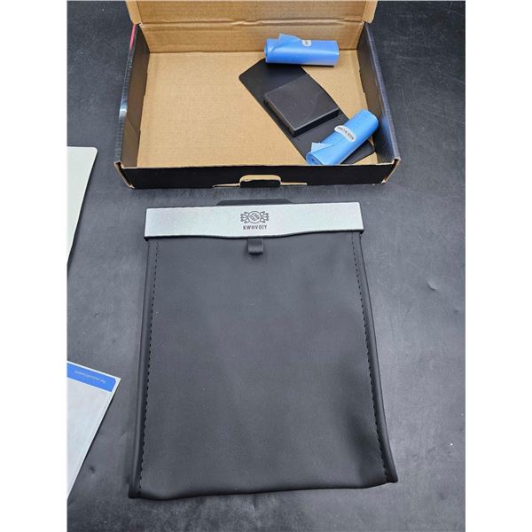 Smart LED Car Trash Can Waterproof Garbage Bag Passenger Side Artificial Leather Storage Pocket Leak