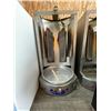 Image 3 : Auto-Gyros Vertical Broiler with Heating Elements Made of stainless steel, the unit is designed for 