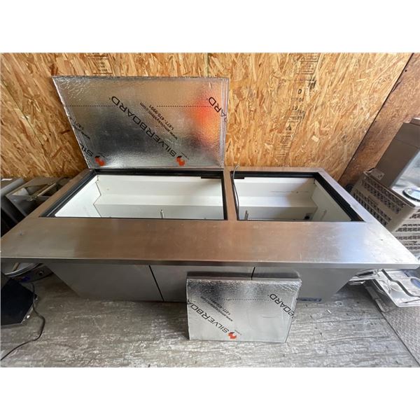 True TSSU-72-30M-B-ST stainless steel refrigeration prep unit  6’Wx34″Dx35 1/2[x=#