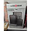 Image 2 : SwissGear Avalanche 3-Piece Luggage Set in Black