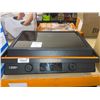 Image 2 : Blackstone E-Series 22-Inch Electric Griddle with Nonstick Surface