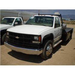 CHEVROLET CHEYENNE 3500HD FLATBED TRUCK, s/n 1GBKC34F7WF047780: