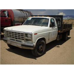 FORD F350 FLATBED TRUCK, s/n F37ZRGD1515: