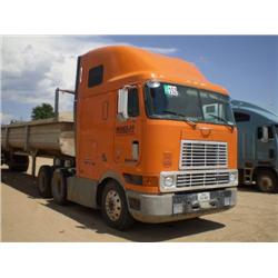 INTERNATIONAL 9800 T/A TRUCK TRACTOR, s/n 1HSRUALR0VH484649: