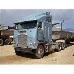 FREIGHTLINER FLA120 64 T/A TRUCK TRACTOR, s/n 1FUPAZYBXPP423796: