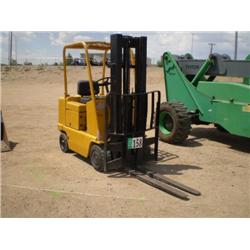 CATERPILLAR T40B 4,000lb. WAREHOUSE FORKLIFT, s/n 4N02346: