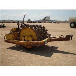 HYSTER C200/210 PULL TYPE VIBRATORY PADFOOT COMPACTOR, s/n 505959: