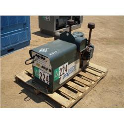 AIRCO 1350-0036 225/200 AMP WELDER, s/n HJ209321: