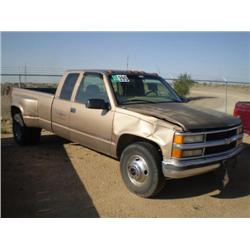 CHEVROLET SILVERADO 3500 EXTENDED CAB DUALLY PICKUP, s/n 1GCHC39J6VE209051: