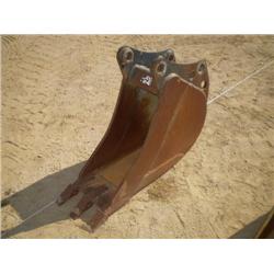 12in BUCKET W/TEETH FOR TEREX LOADER BACKHOE
