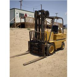 CATERPILLAR VC60C 6,000lb FORKLIFT s/n 44V00404