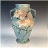 Image 1 : Roseville Pottery Vase, Magnolia Pattern