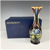 Image 3 : Moorcroft Pottery Made for Macintyre Vase, Vale of Aire