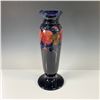 Image 3 : Moorcroft Pottery Pomegranate and Berry Pitcher