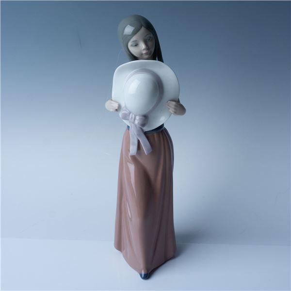 Lladro Porcelain Figurine, Bashful 1005007