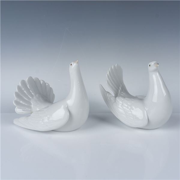 2pc Lladro Figurines, Peaceful & Restless Dove 01006287,6289