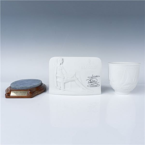 3pc Lladro Collector Society Plaque, Cup & Base