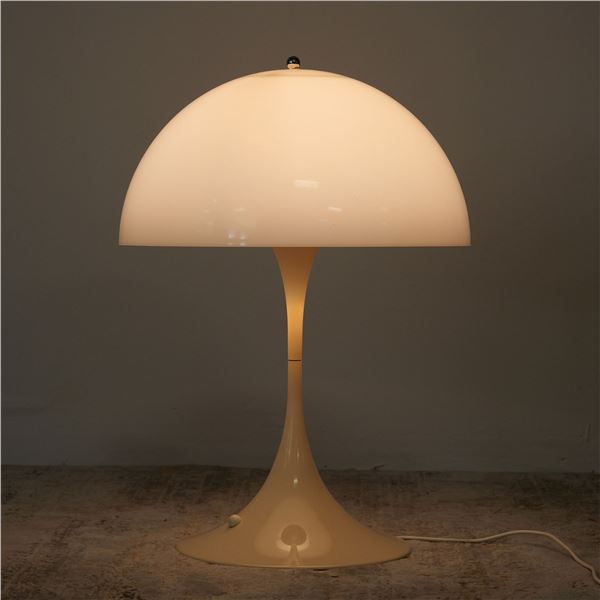 Verner Panton for Louis Poulsen Lamp, Panthella