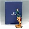 Image 5 : Swarovski Crystal Macaw Figurine on Custom Wooden Stand